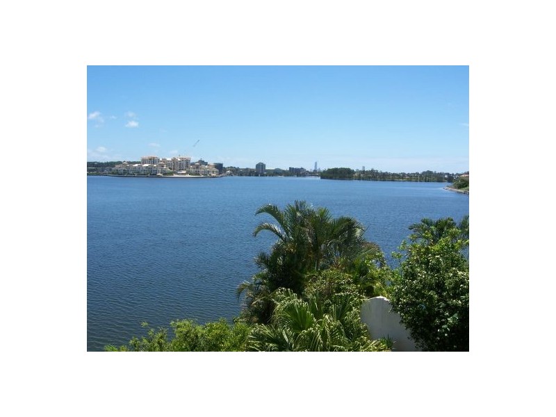 35 Notredame Court, Varsity Lakes QLD 4227