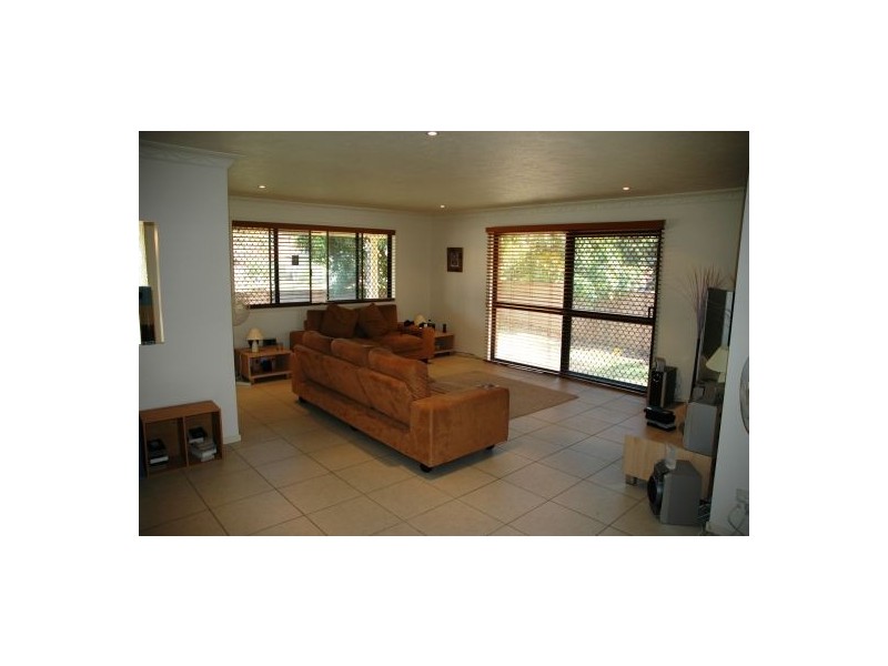 13 Le Mans, Mermaid Waters QLD 4218