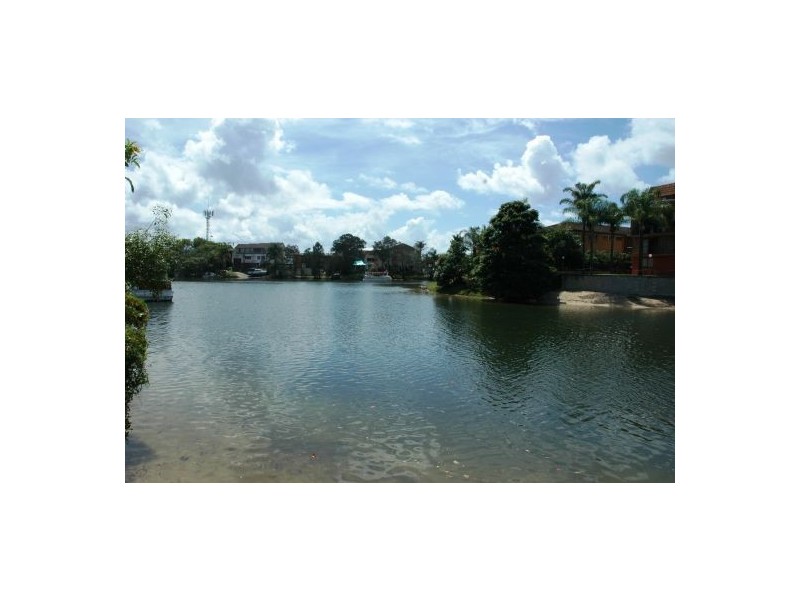 13 Le Mans, Mermaid Waters QLD 4218