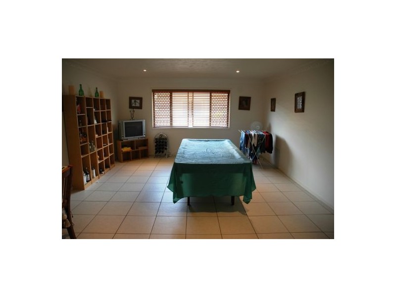 13 Le Mans, Mermaid Waters QLD 4218