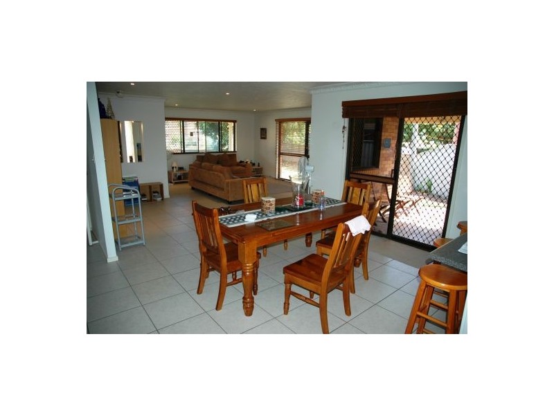 13 Le Mans, Mermaid Waters QLD 4218