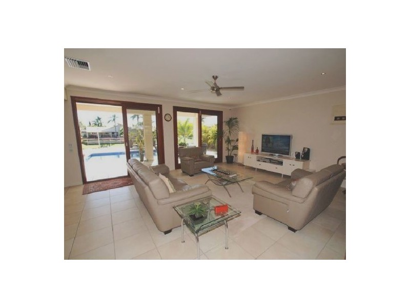 48 Charolais Crescent, Benowa Waters QLD 4217
