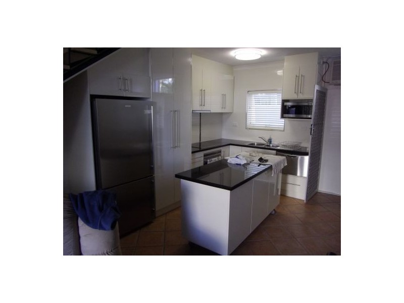 4/118 Old Burleigh Rd, Broadbeach QLD 4218