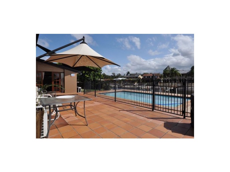 352 Bayview Street, Hollywell QLD 4216