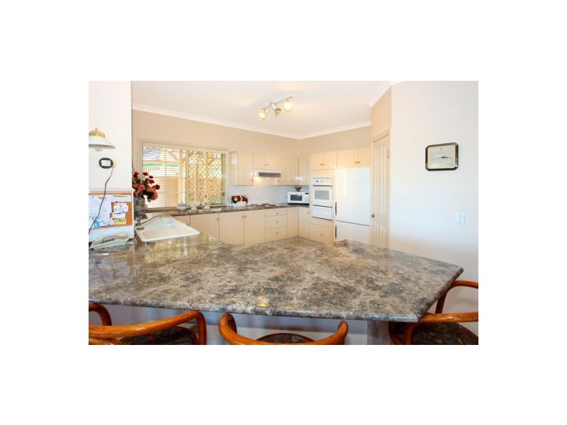 118 Santa Cruz Boulevard, Clear Island Waters QLD 4226