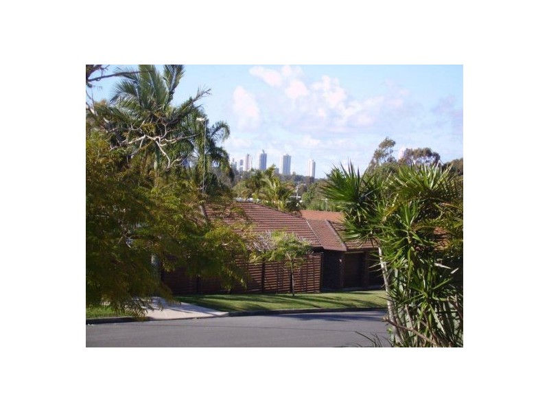 20 Kerria Crescent, Ashmore QLD 4214