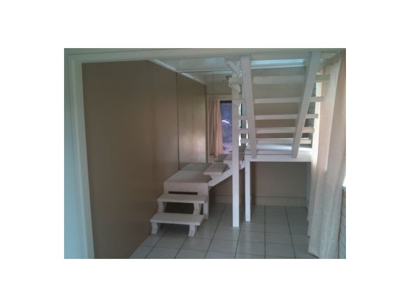 1/25  Doggett Drive, Miami QLD 4220