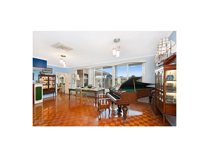 4-6 Merrimac Boulevard, Broadbeach Waters QLD 4218
