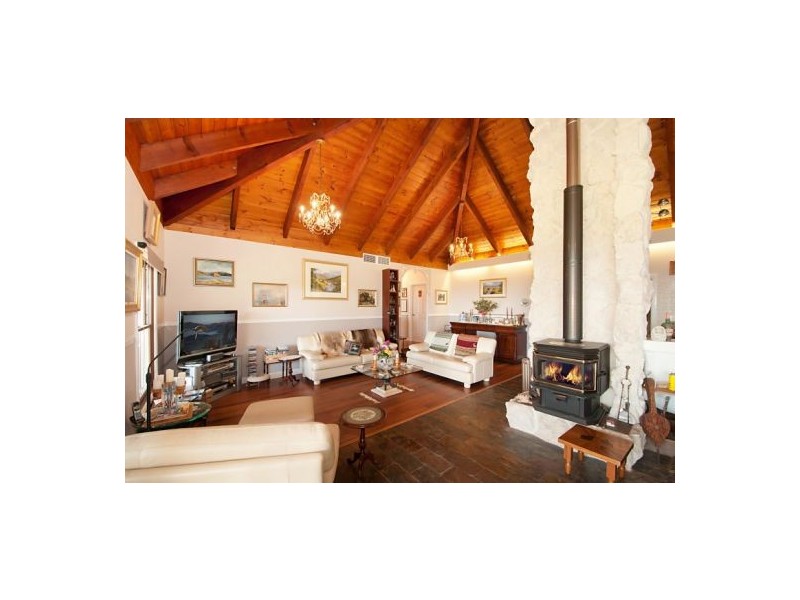 52 Freemans Road, Lower Beechmont QLD 4211