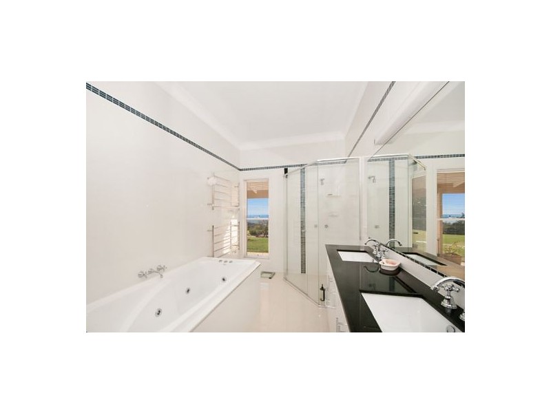 52 Freemans Road, Lower Beechmont QLD 4211