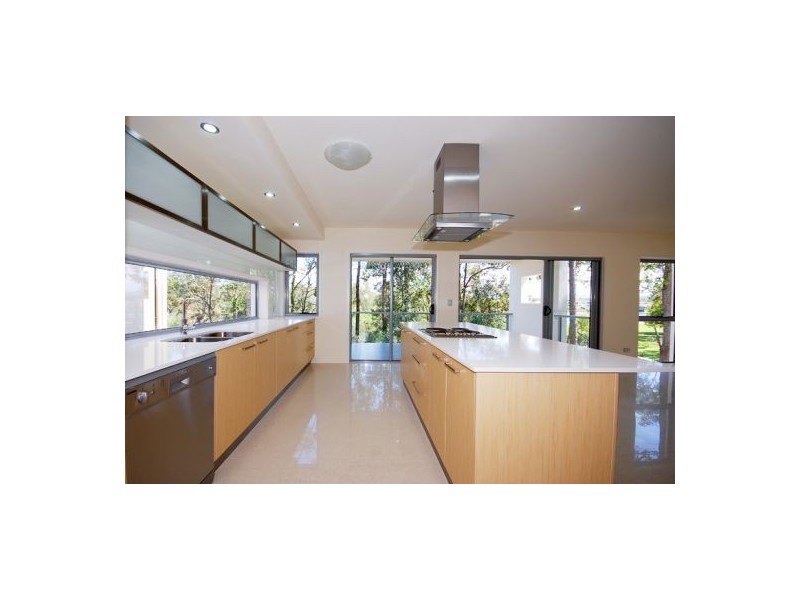 76 Bamboo Avenue (Tashey Court), Bundall QLD 4217