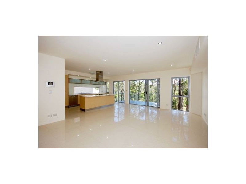 76 Bamboo Avenue (Tashey Court), Bundall QLD 4217