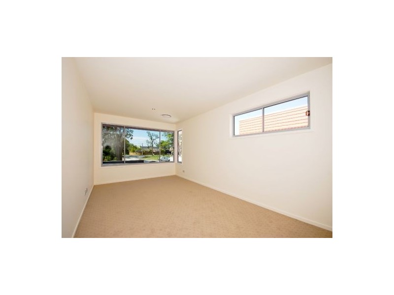 76 Bamboo Avenue (Tashey Court), Bundall QLD 4217