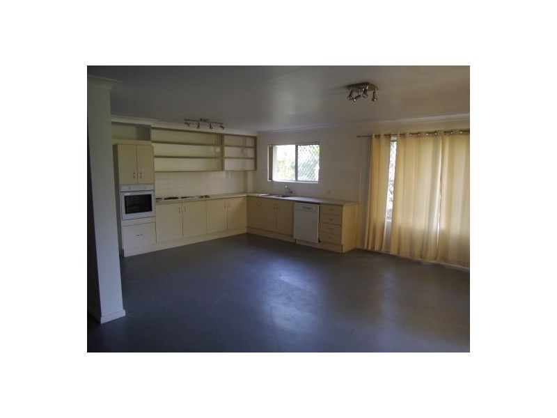 1/274  Hedges Ave, Broadbeach QLD 4218