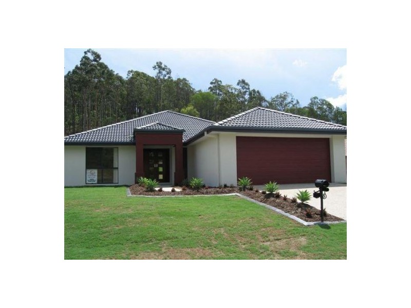 38 Victoria Drive, Pacific Pines QLD 4211