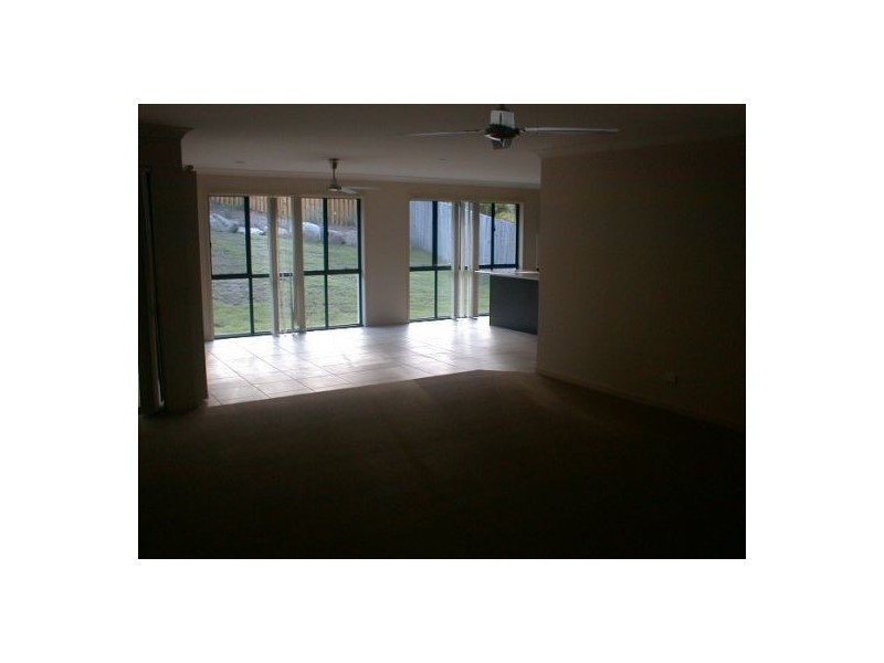 38 Victoria Drive, Pacific Pines QLD 4211