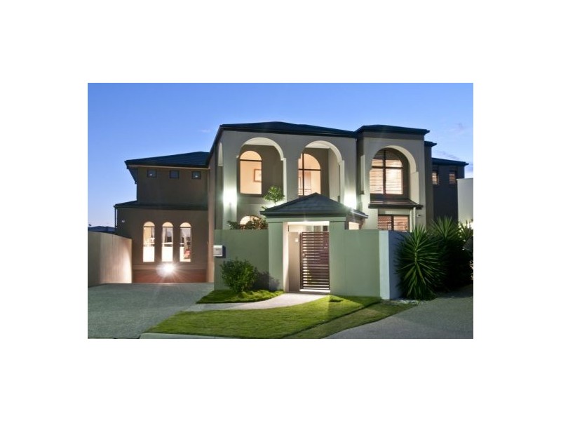 37 South Quay Drive, Biggera Waters QLD 4216