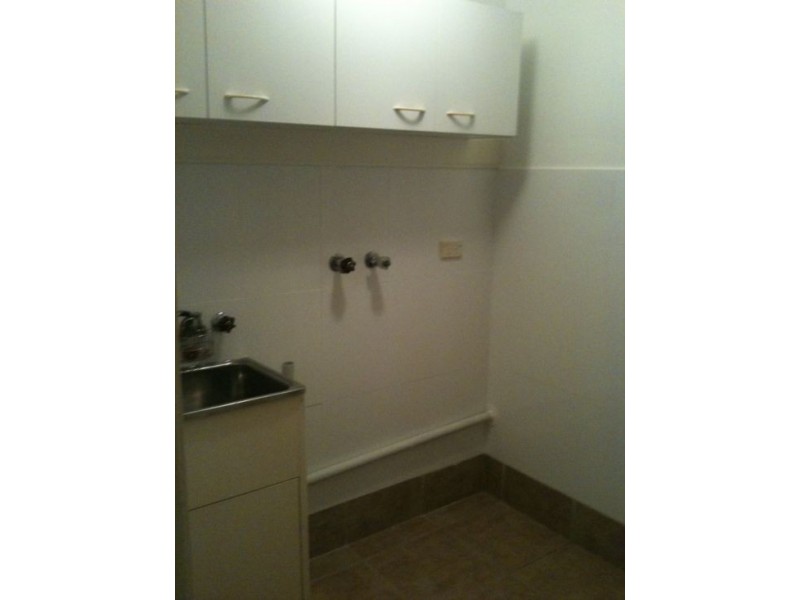 61  Allambi Ave, Broadbeach Waters QLD 4218