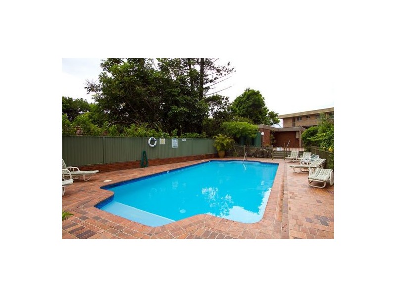 Broadbeach Waters QLD 4218