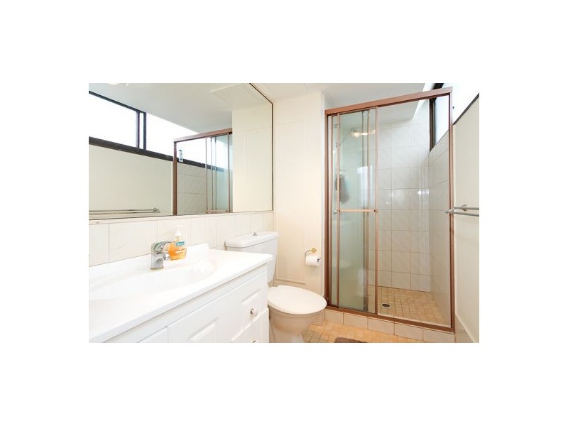 Broadbeach Waters QLD 4218