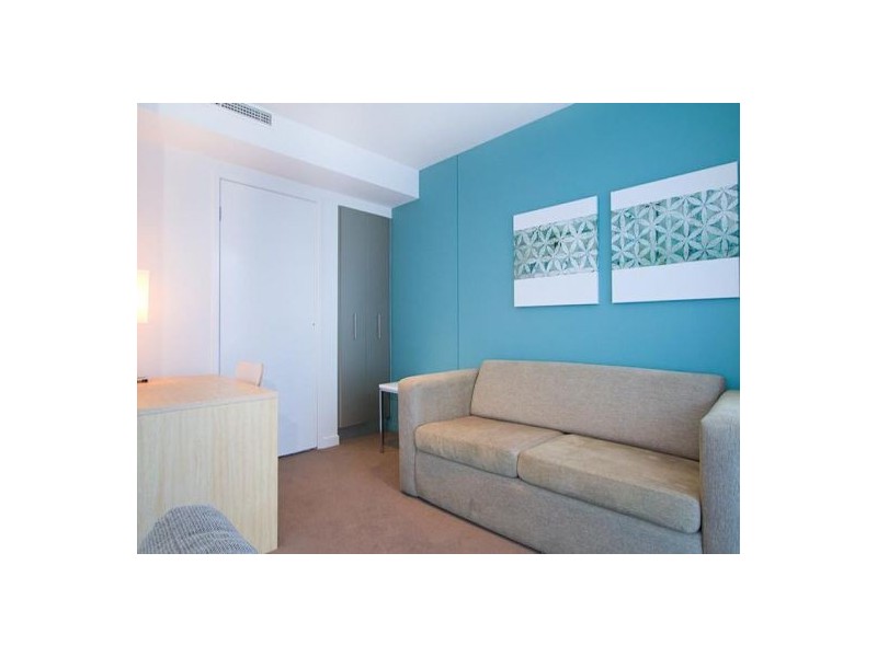 Unit 401 ‘Artique’ 18 Enderley Avenue, Surfers Paradise QLD 4217