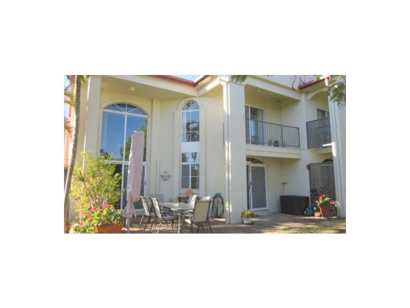 11/24 Ron Penhaligon Way, Robina QLD 4226