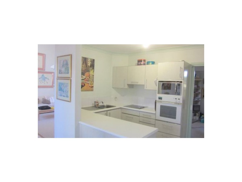 11/24 Ron Penhaligon Way, Robina QLD 4226