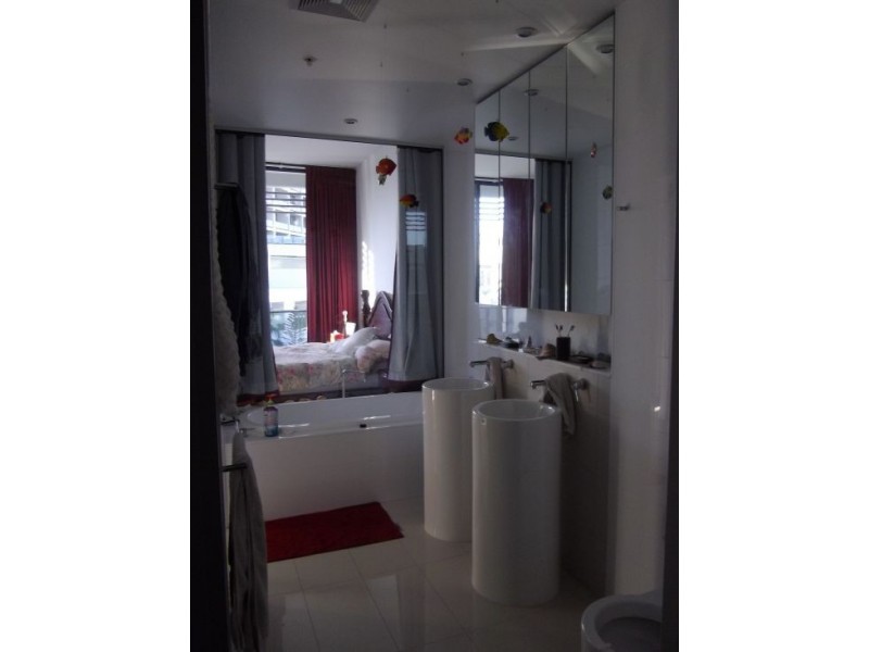 20403/21 Elizabeth Ave, Broadbeach QLD 4218