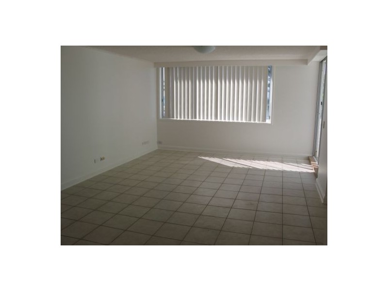 9/10 Frederick St, Surfers Paradise QLD 4217