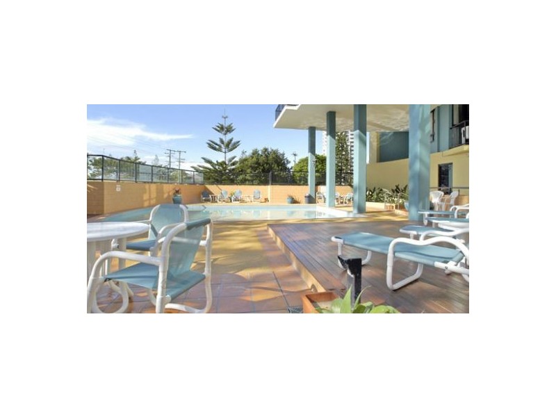 Unit 511 “Neptune Resort” 27 Margaret Avenue, Broadbeach QLD 4218
