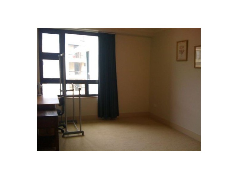 Unit 511 “Neptune Resort” 27 Margaret Avenue, Broadbeach QLD 4218