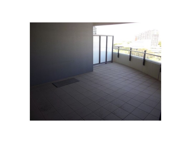 1101/89 Surf Pde, Broadbeach QLD 4218