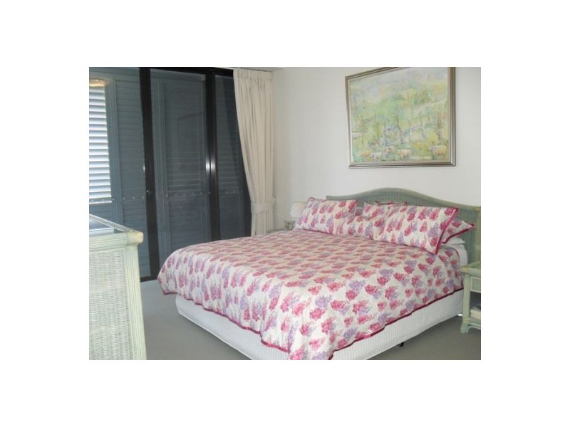 701/14 George Ave, Broadbeach QLD 4218