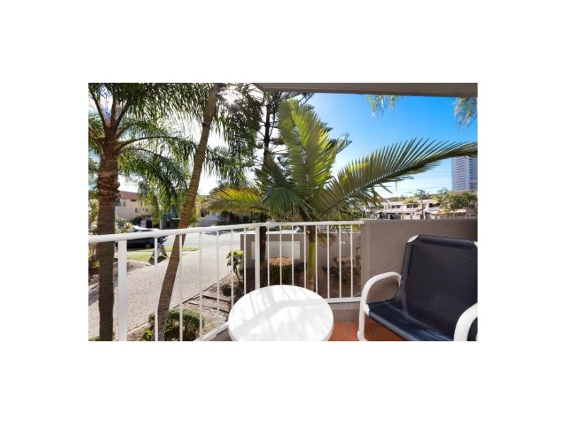 9/36  Australia Ave, Broadbeach QLD 4218