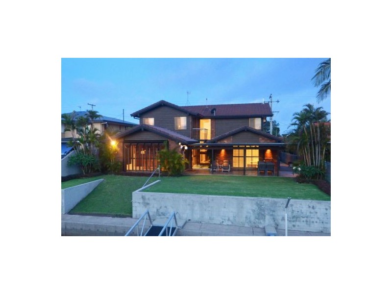 378 Bayview Street, Hollywell QLD 4216