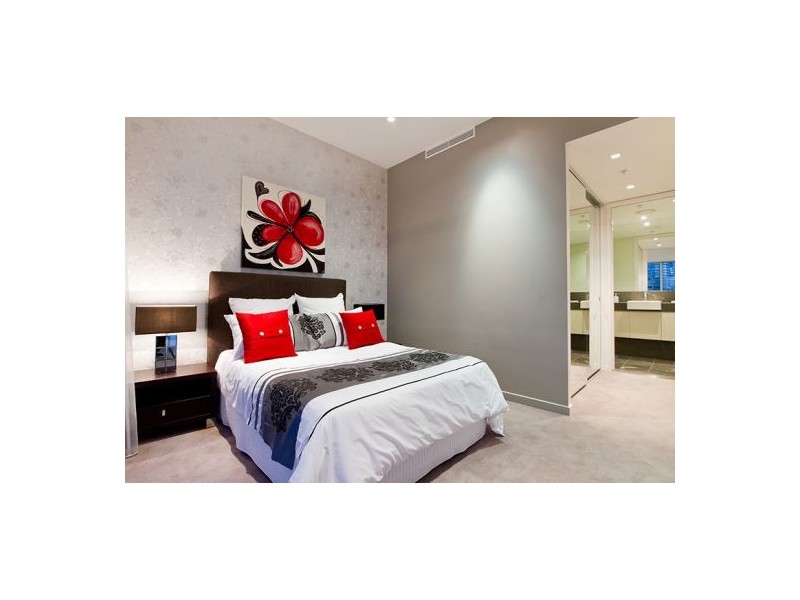 3001/18  Enderley Avenue, Surfers Paradise QLD 4217