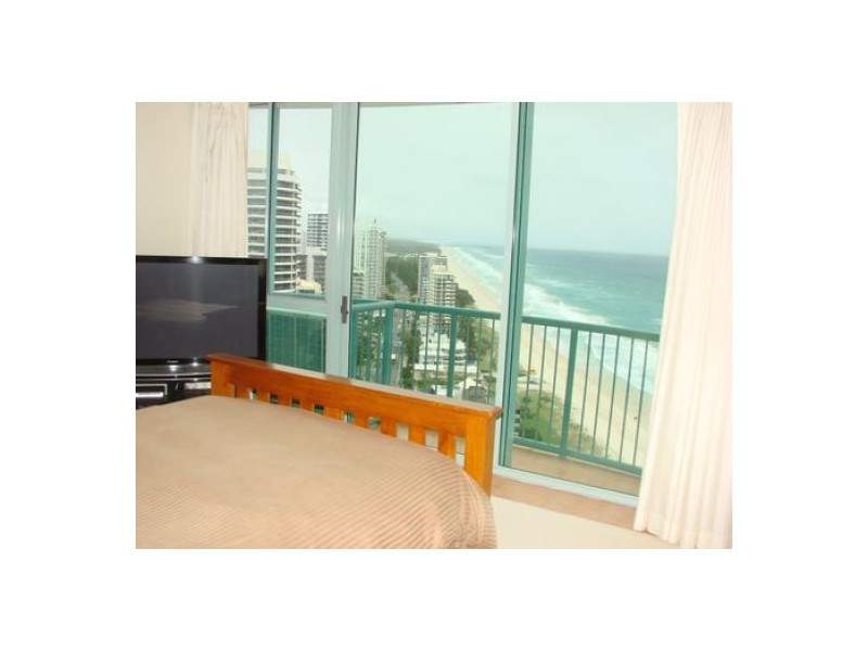40/3482 Main Beach Pde “Waterford”, Main Beach QLD 4217