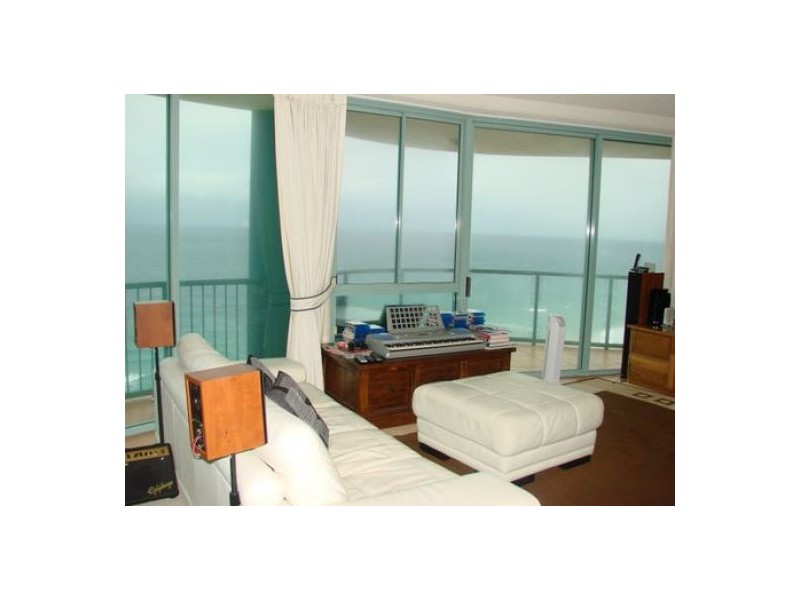 40/3482 Main Beach Pde “Waterford”, Main Beach QLD 4217