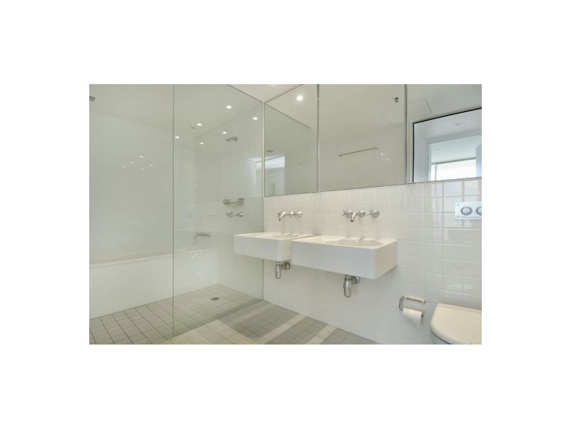 159 Old Burleigh Road, Broadbeach QLD 4218