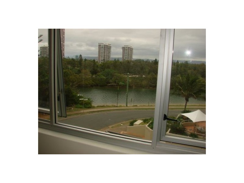 10/3508 Main Beach Pde, Main Beach QLD 4217