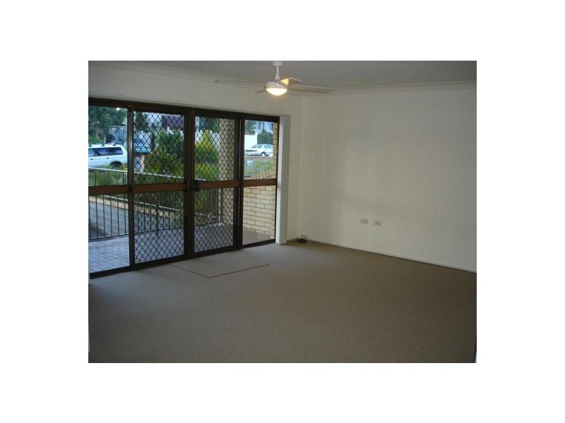 3/16 St Kilda Ave, Broadbeach QLD 4218