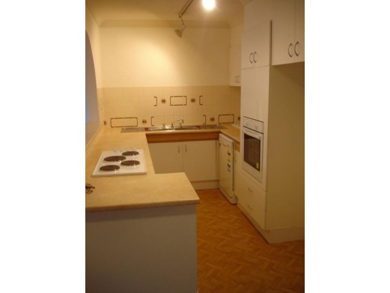 3/16 St Kilda Ave, Broadbeach QLD 4218