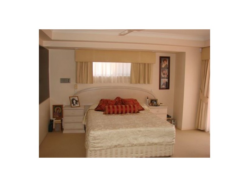 180 Port Jackson Blvd, Clear Island Waters QLD 4226