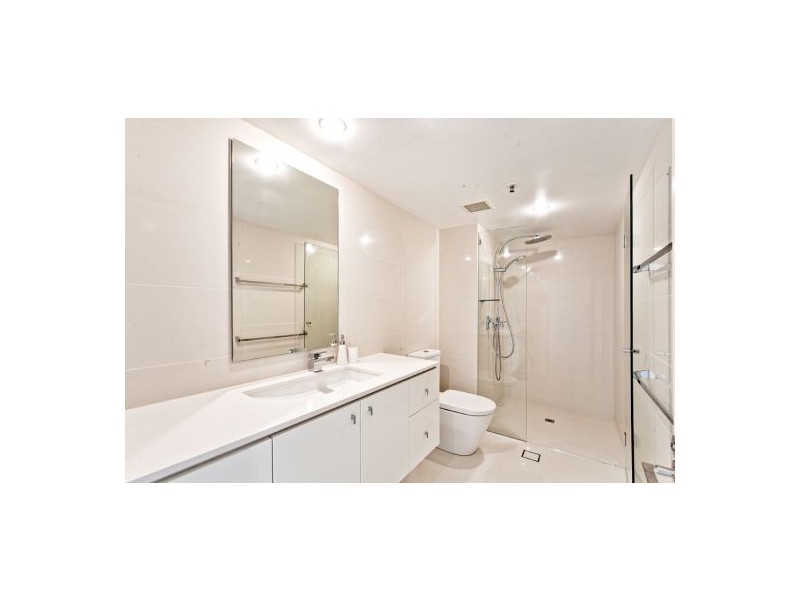 54/129  Surf Parade, Broadbeach QLD 4218