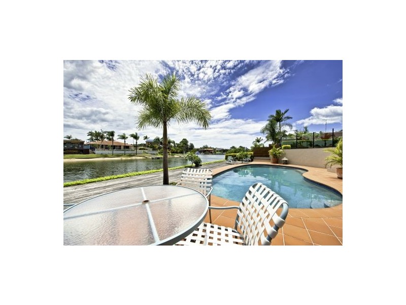 5 Cypress Drive West, Broadbeach Waters QLD 4218