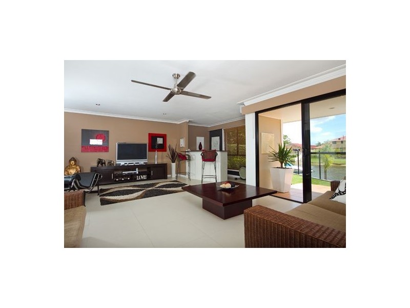 5 Cypress Drive West, Broadbeach Waters QLD 4218