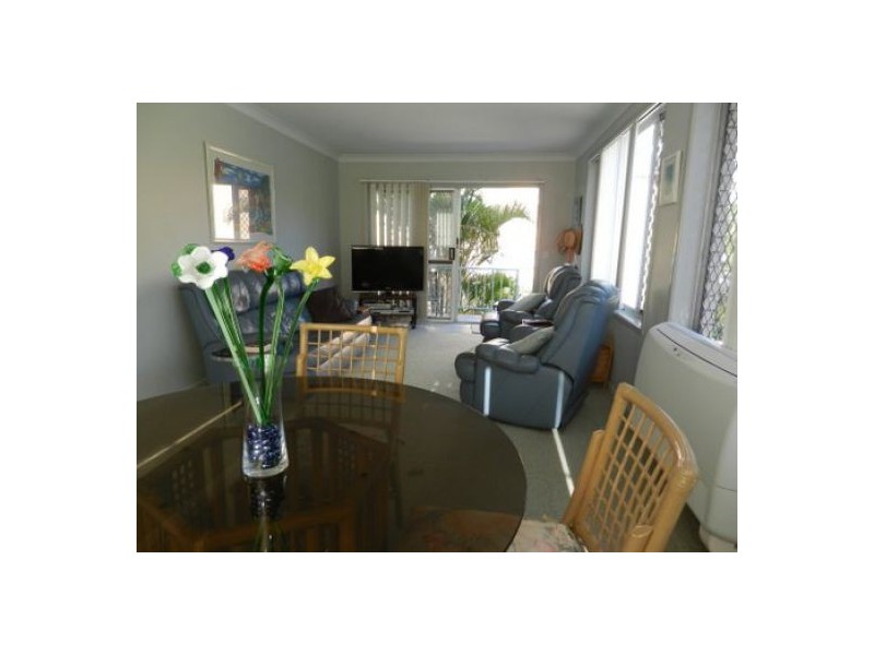 3/23 Anne Ave, Broadbeach QLD 4218