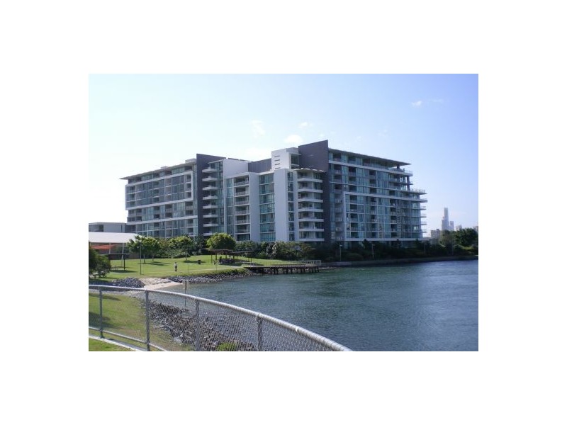 Broadbeach Waters QLD 4218