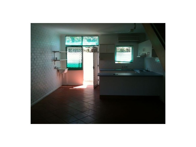 3/118 Old Burleigh Rd, Broadbeach QLD 4218