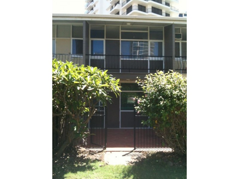 3/118 Old Burleigh Rd, Broadbeach QLD 4218